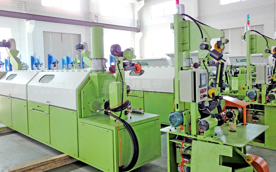 Wet wire drawing machine